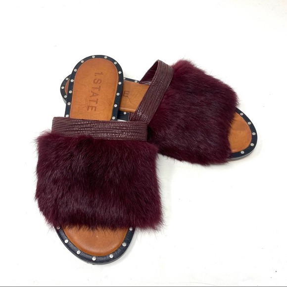 1. State Maroon Purple Red Faux Fur Embellished Leather Flat Sandals - Picture 2 of 8